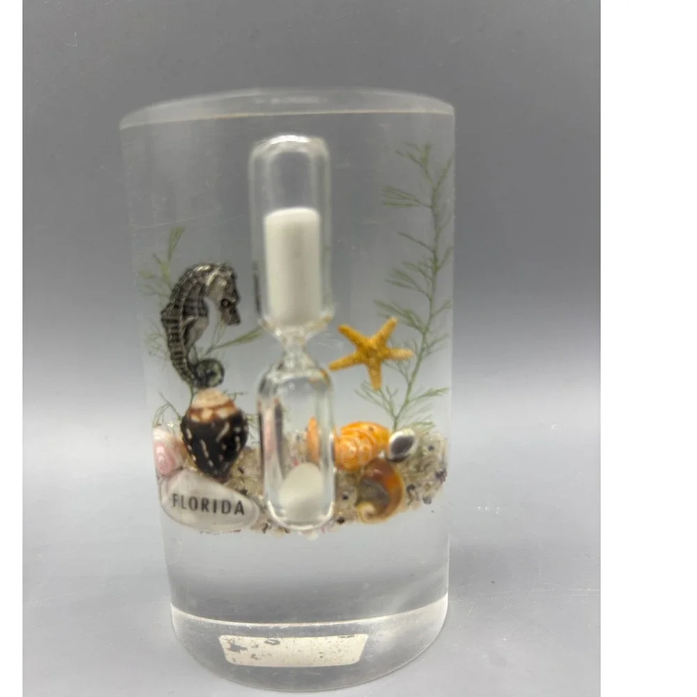 Florida Beach Hourglass‎ Resin Paperweight Seashell Seahorse Starfish Souvenir